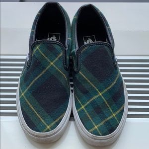 Vans slips on green plaid